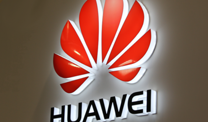 SUA  si UK oferă o nouă lovitură Huawei cu restricții tehnologice noi